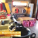 Modern Studio&loft By The Sea 펜션 에파노미